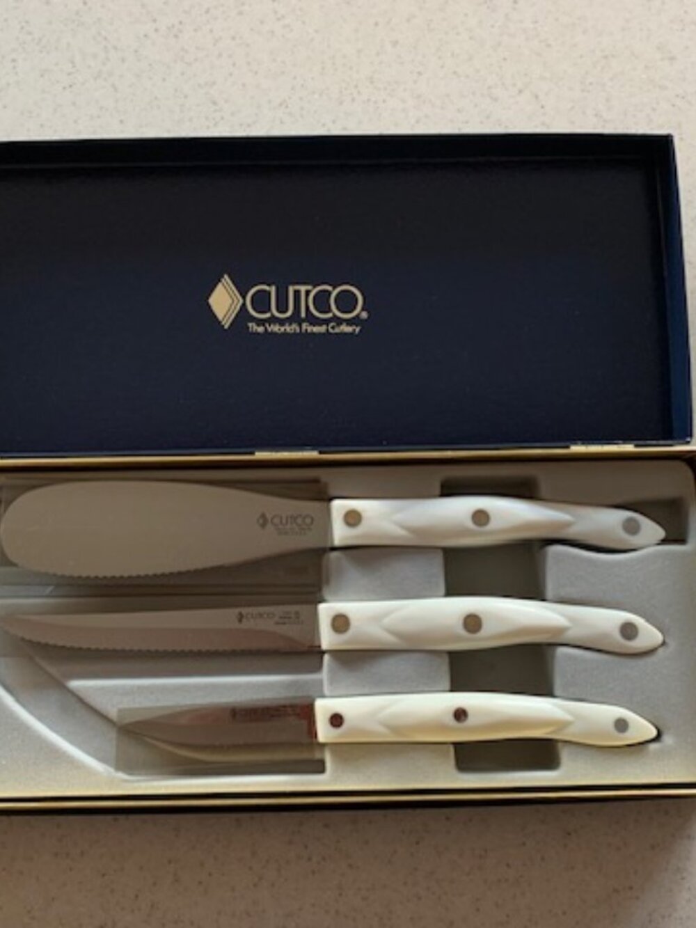 Cutco 3-piece knife set NIB